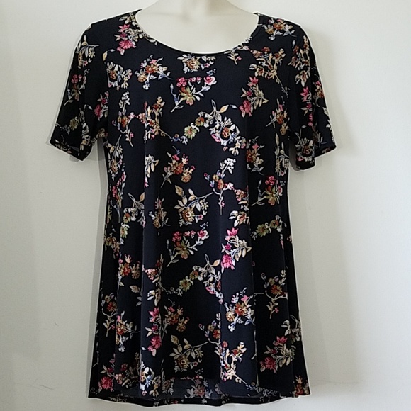 LuLaRoe Tops - Lularoe Black Floral Print Slinky Perfect T